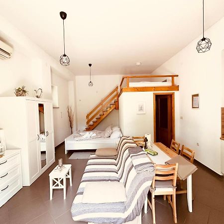 Apartment Paolo Senj  Eksteriør billede